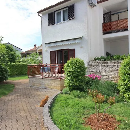 Апартаменти In - Istrien 10068 Пореч